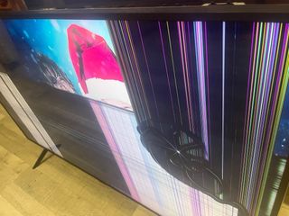 Televisión rota pantalla