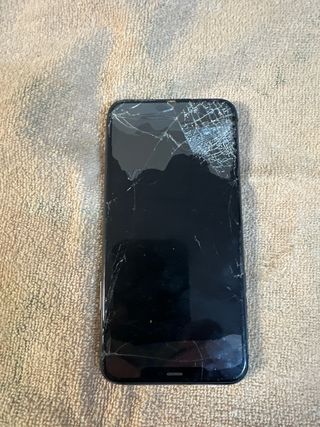 iPhone 11 Pro per pezzi o riparazione