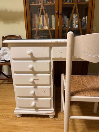 Mesa de estudio blanca de madera maciza