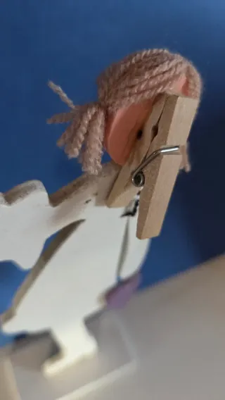 Bimba in legno portafoto decorata