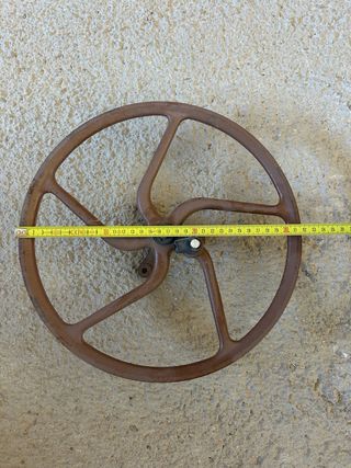 Rueda hierro máquina coser