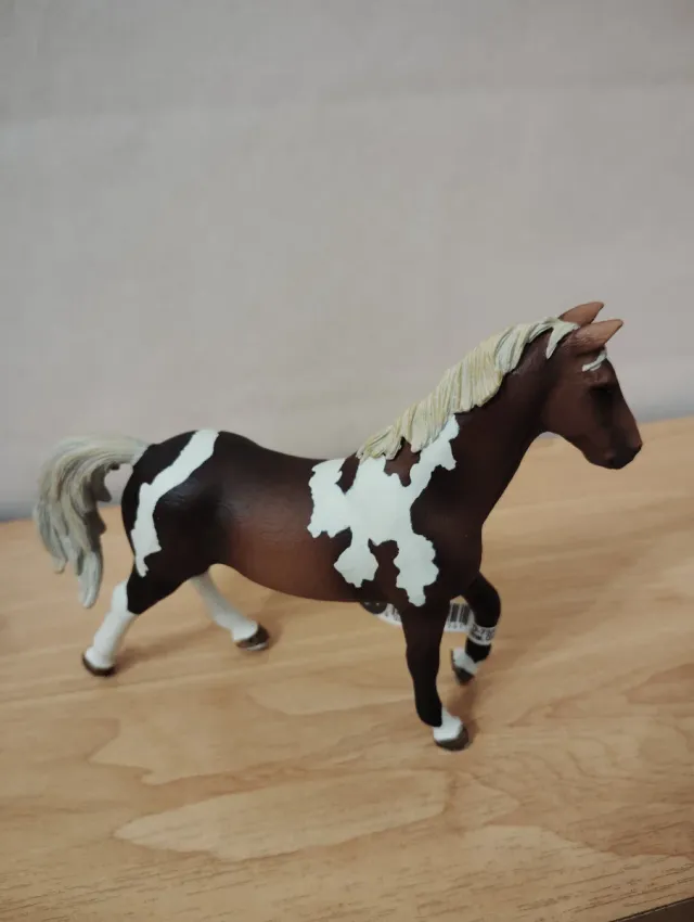 Figuras Caballos Schleich: 2 yeguas y 1 semental