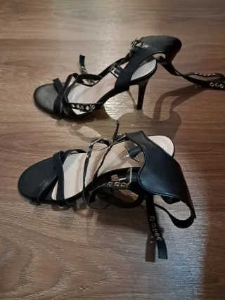 Scarpe col tacco nere da donna