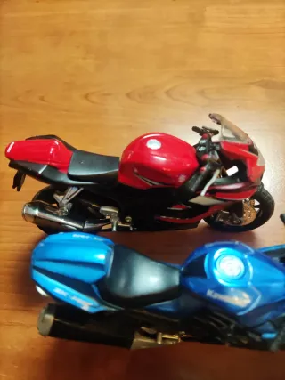 Set 4 Moto sportive giocattolo