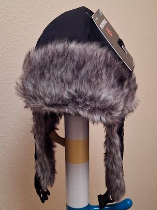 Gorro polar hombre NUEVO negro con pelo. TIJUANA