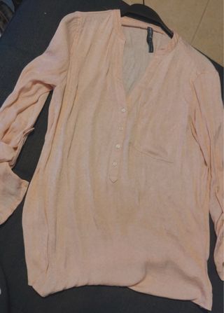 Blusa satinada blanca talla M