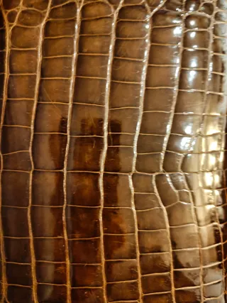 Bolso piel serpiente marrón