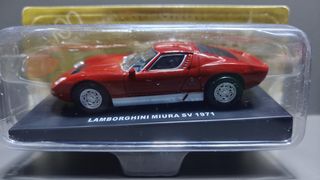 Modellino Lamborghini Miura SV 1/43