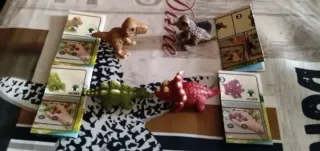 Figure di Dinosauri natoons Kinder Sorpresa 2025