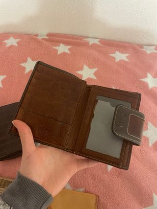 Carteras de cuero marrones