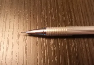 Antiguo Portaminas MITSUBISHI UNI U5-1003