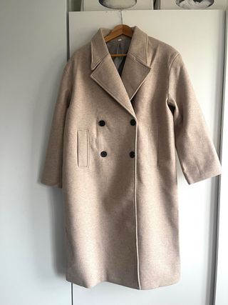 Abrigo oversize beige talla L XL sin estrenar