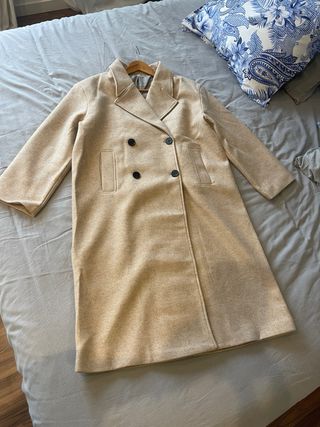 Abrigo oversize beige talla L XL sin estrenar