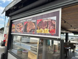 Se traspasa local en Cambrils puerto primera linea