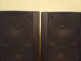 Altavoces Yamaha S55