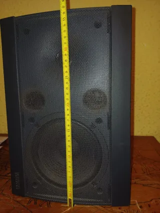 Altavoces Yamaha S55