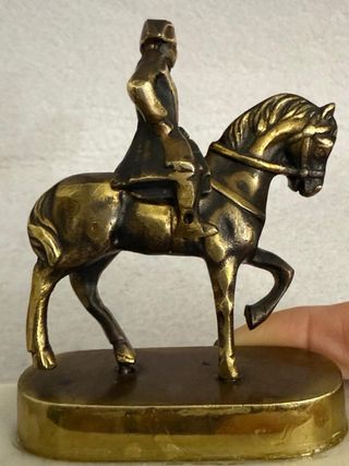 Antica statuina bronzo cavaliere