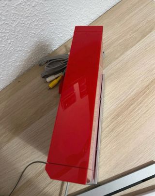 Nintendo Wii Roja + Juegos y Mandos