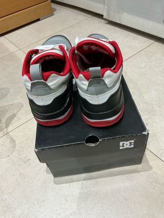 Scarpe DC per bambini taglia 41 con scatola