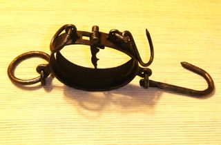 Balanza Romana Antigua de Media Luna