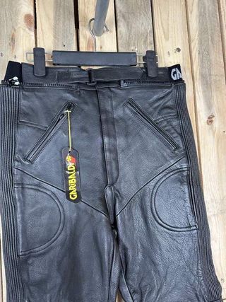 PANTALON T-M DE CUERO PARA MOTO GARIBALDI 1