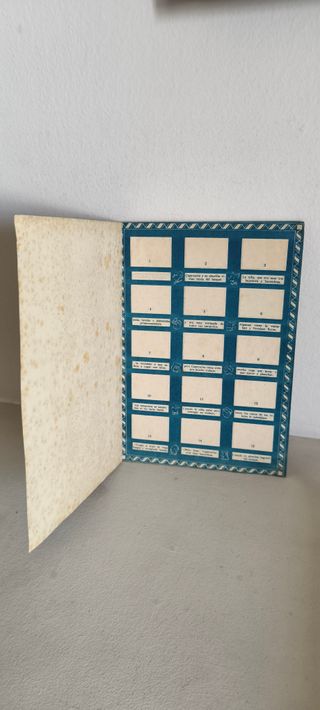 ÁLBUM CROMOS CAPERUCITA ROJA