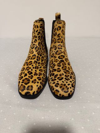 Botines leopardo ASOS Talla 37 de piel auténtica.
