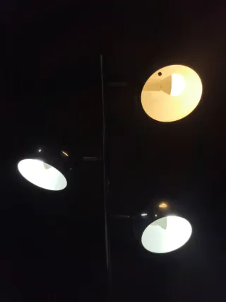 Lámpara pie Sonneman cromada globo ocular vintage