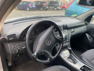 Mercedes-Benz Clase C 2006
