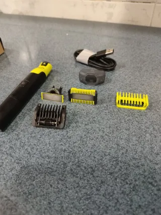 Recortadora Philips OneBlade Negra y Amarilla