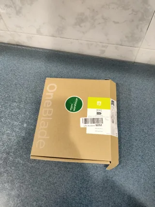 Recortadora Philips OneBlade Negra y Amarilla