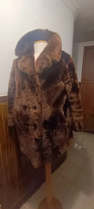 Abrigo de pelo marrón