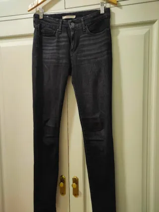 Levi's - High Rise Skinny Flecos