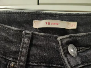 Levi's - High Rise Skinny Flecos