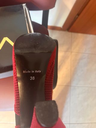 Scarpe eleganti con tacco in velluto