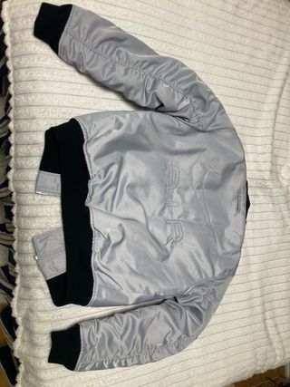 Chaqueta Bomber Nike Air Talla XS (equivale a S)