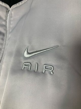 Chaqueta Bomber Nike Air Talla XS (equivale a S)