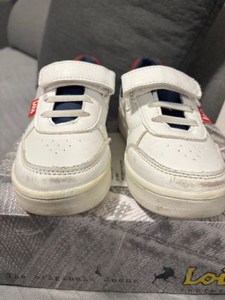 Zapatillas Lois niño Talla 28 casi nuevas