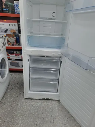 ♤Nevera marca balay nofrost con garantía♤
