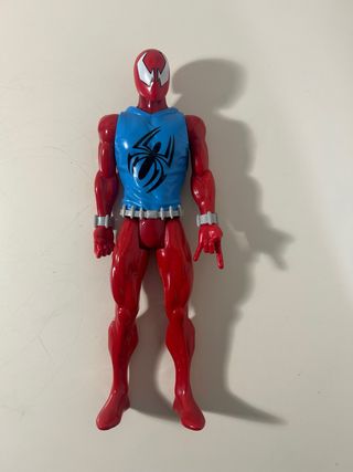Figura Titan Marvel Spider-Man