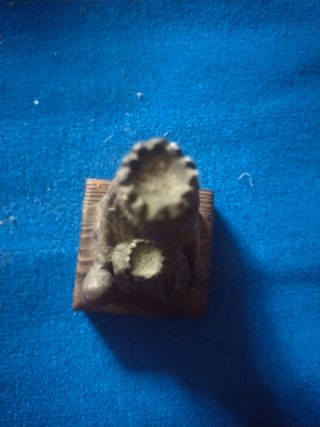 Estatuilla Virgen de Montserrat