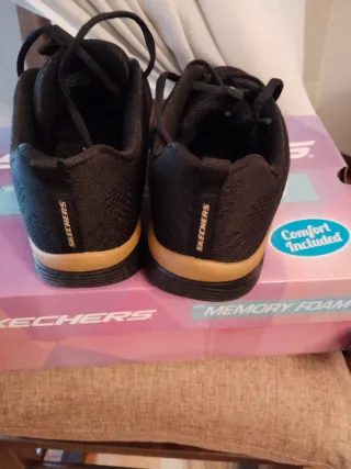 Zapatillas Skechers Negras