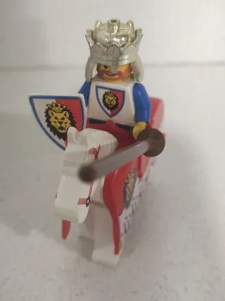 Action Figures Lego Vintage Cavalieri con Cavalli