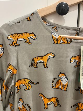 Vestido Benetton niña/mujer estampado tigre
