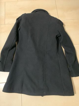 Abrigo negro militar