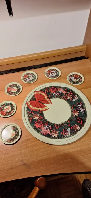 Ferrero Vassoio + 6 Sottobicchieri Natale