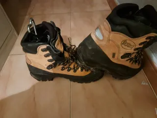 Botas Bestard Marrones y Negras