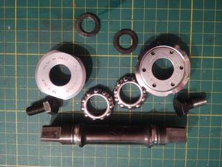 Movimento Centrale Campagnolo Made in Italy