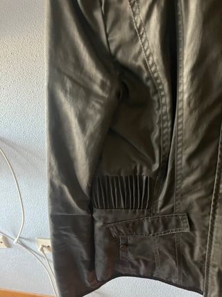 Chaqueta verde militar con pelo