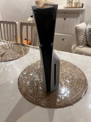 PS5 con lector + 2 mandos